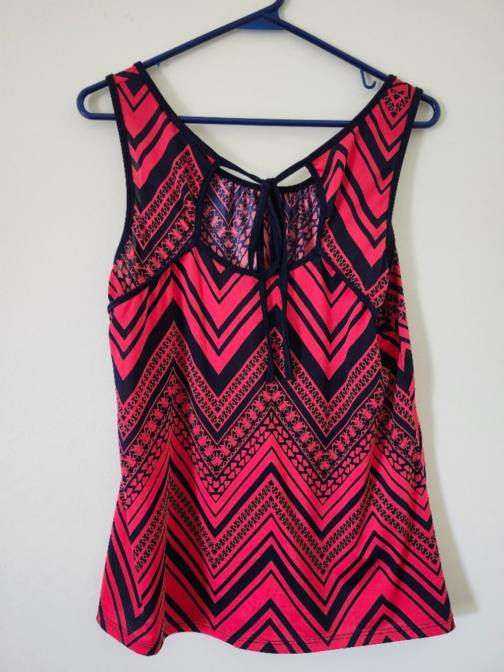 Red  and navy top